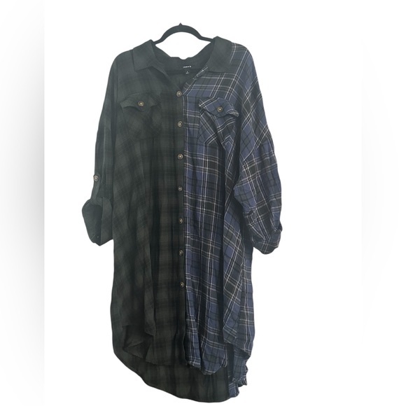 Torrid Flannel Gauze Oversized Shacket Size 4X - Picture 4 of 8